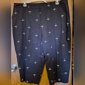 Briggs New York Women Black Dragonfly Embroidered Bermuda Shorts Size 22W 22